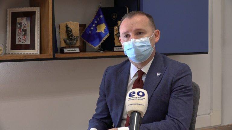 Kosovalı Doktorların Arnavutluk’ta Aşı Olması İçin Bakanlıktan Açıklama