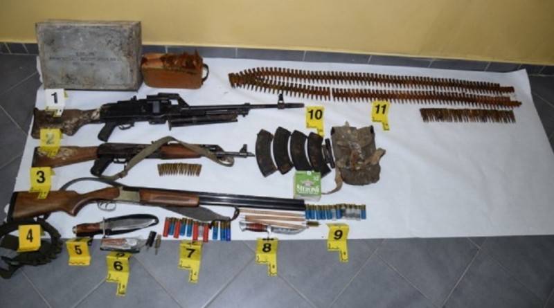 Prizren’de Silahlar Ele Geçirildi, Dört Kişi Tutuklandı