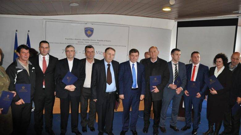 Bajrami'den Öğretmenlere Kutlama