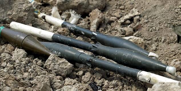 Sinidoll Köyünde  Bomba Kaseti ve RPG Roketi Bulundu