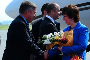 Ashton: AB EULEX'i Destekliyor