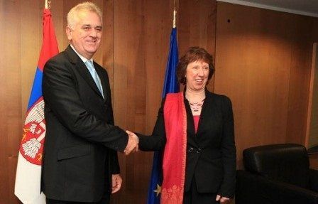 Ashton: Nikoliç'in Zor Kararlar Alması Gerekecek
