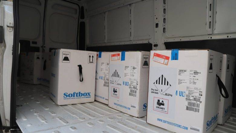 Hükümet’in Satın Aldığı Pfizer Aşılarının İlk Grubu Geldi