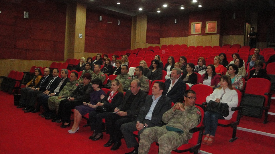 Kadın Girişimciler Kurdukları Derneğe Hocaları Ater Koro'nun İsmini Verdi