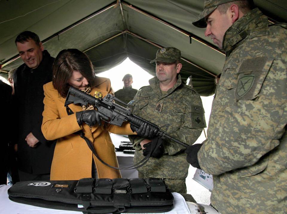 Jahjaga: KGG Kısa Zaman İçinde Silahlı Kuvvet Olacak