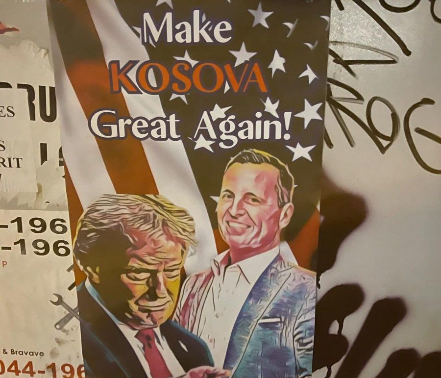 Priştine’de Trump ve Grenell'in Posterleri
