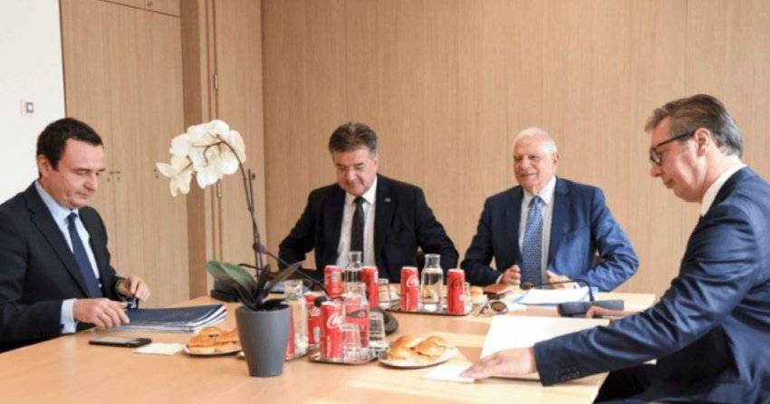 AB, Kurti ve Vuçiç’in Mart’ta Bir Araya Geleceklerini Yalanladı