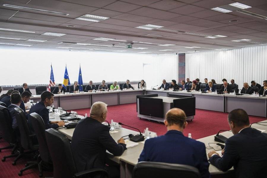 Haradinaj, Savcı ve Yargıçlara Daha İyi Çalışma Şartları Vaat Etti