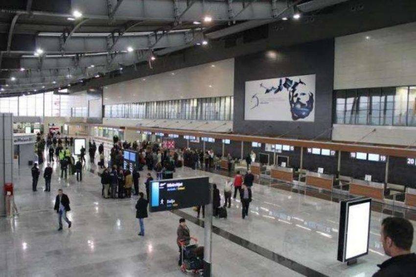 Sahte Pasaport Şüphesiyle Bir Türk Vatandaşı Priştine Havalimanında Tutuklandı