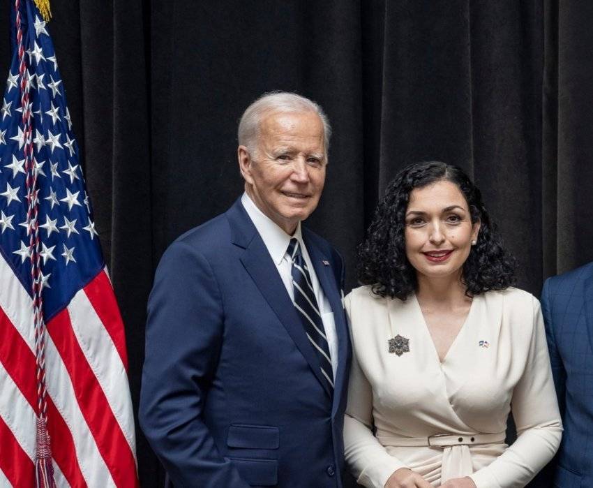 Biden, Cumhurbaşkanı Osmani'yi Demokrasi Zirvesine Davet Etti