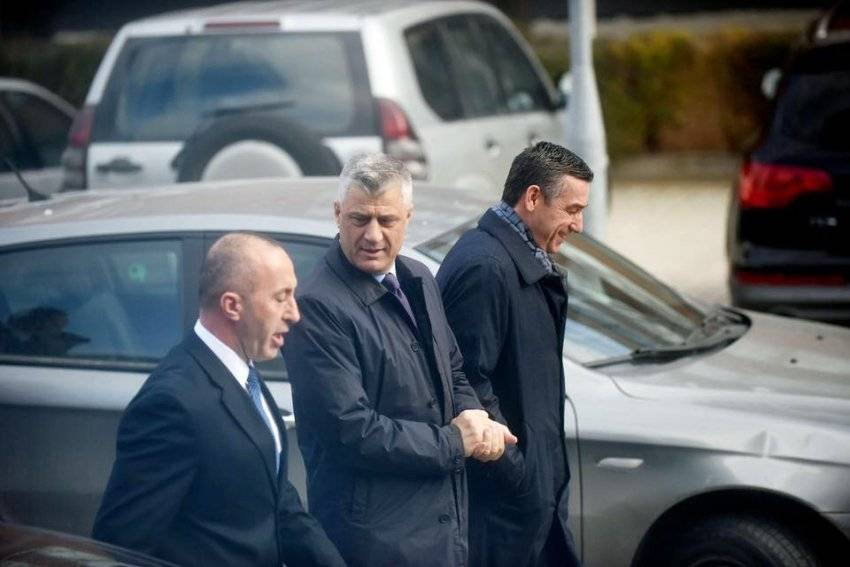 Thaçi, Haradinaj, Veseli ve Limaj ile Görüşüyor