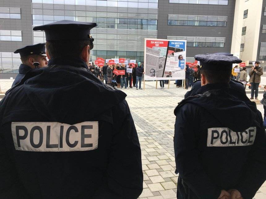 Adalet Sarayı Polis Tarafından Kuşatıldı