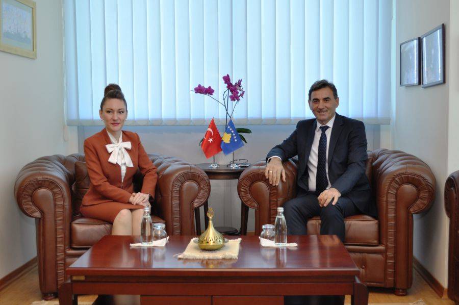 Bakan Yağcılar Türkiye Büyükelçisini  Makamında Kabul Etti