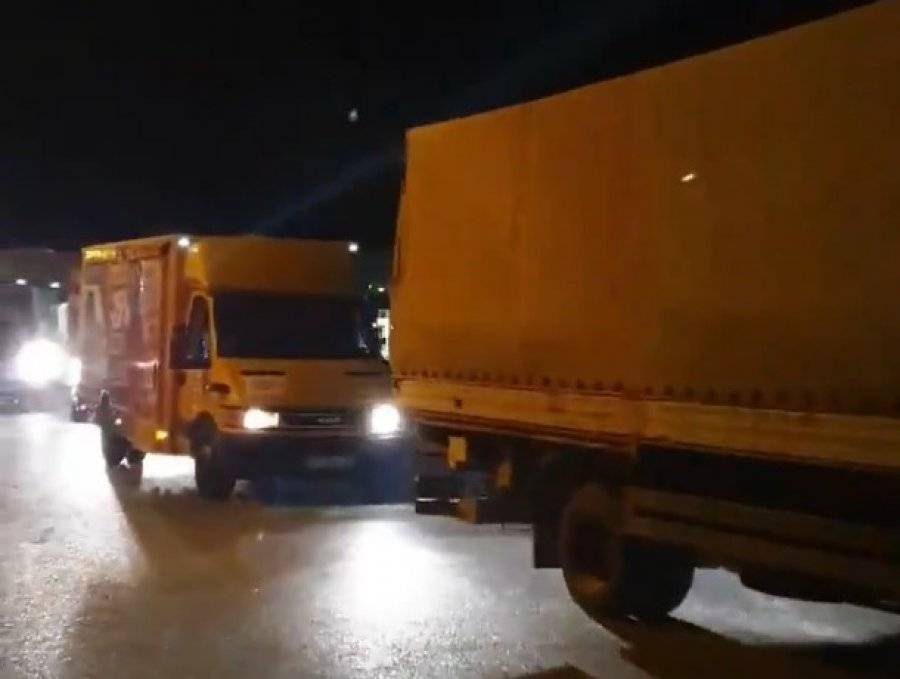 Elez Han’da Afgan Göçmenlerin Kosova’ya Girişi Engellendi
