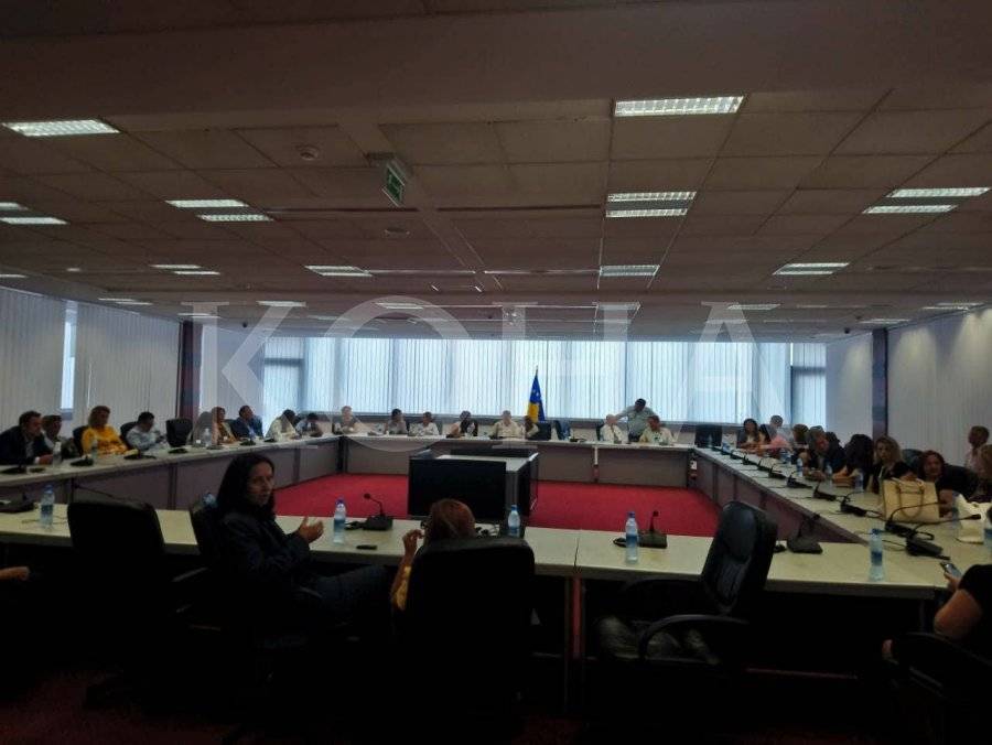 Başbakanlık Çalışanları Grevde