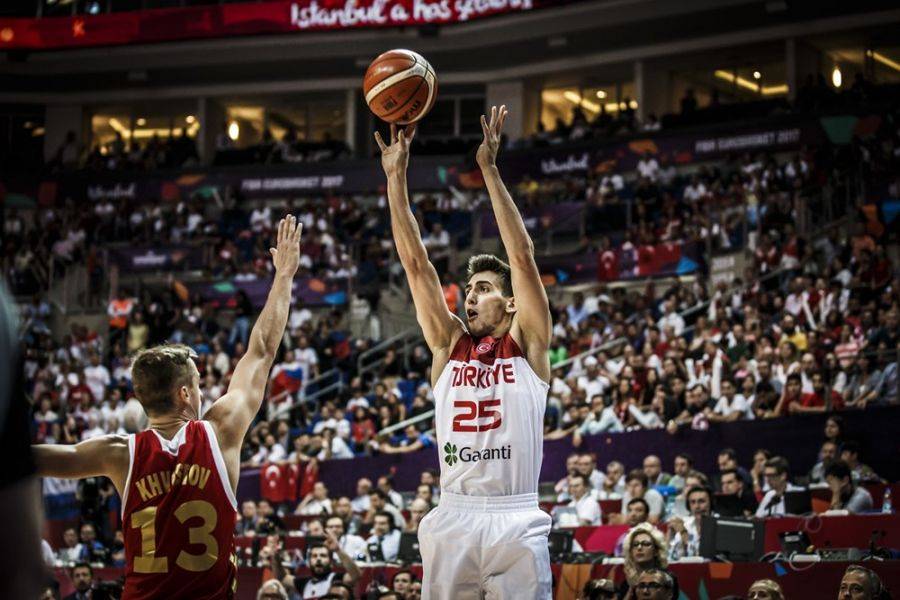 Kosova’nın Gururu Kenan Sipahi Avrupa Basketbol Şampiyonasında