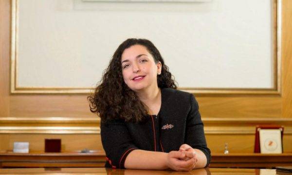 Vjosa Osmani Tehdit Ediliyor
