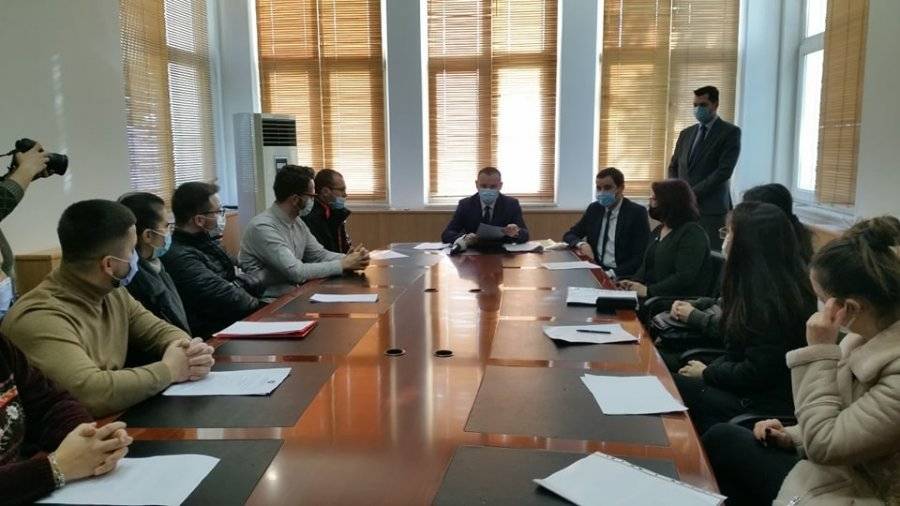 Zemaj, Sağlık Uzmanları İçin Sözleşmeyi İmzaladı