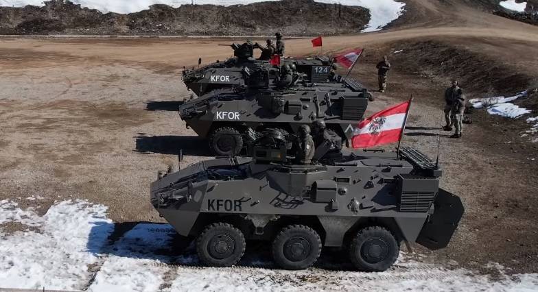 KFOR, Zırhlı Araçlarını Test Ediyor