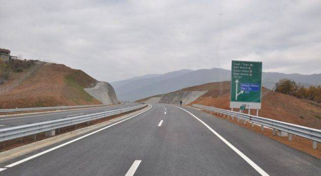 Altyapı Bakanı da Otobanın Ücretli Olacağını Duyurdu