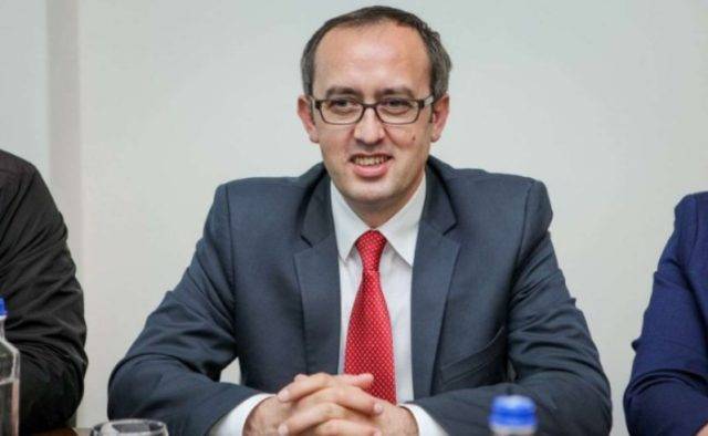 Hoti’den Eleştirenlere Cevap Gecikmedi