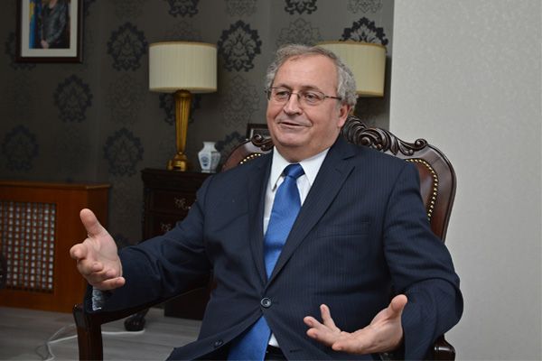 Türkiye Büyükelçimiz Avni Spahiu Bayramı Kutladı