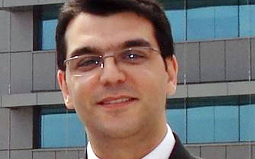 Kosova’da ilkler devri - Ayhan Demir