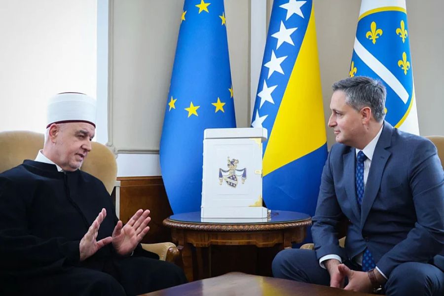 Bećirović, Bosna-Hersek Cumhurbaşkanlığı'nın olağanüstü toplanmasını talep etti