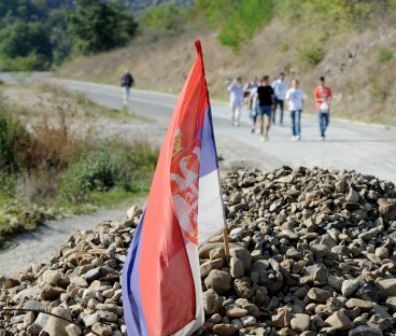 Sırbistan Toprağında Jarinje'de Barikat Kaldırıldı
