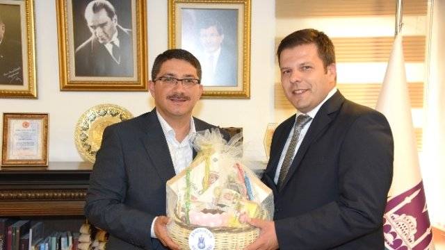 Şehzadeler Belediye Başkanı Çelik, Kosova Heyetini Ağırladı