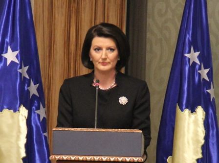 Jahjaga Brüksel'den Seçimleri Durdurmasını İstedi