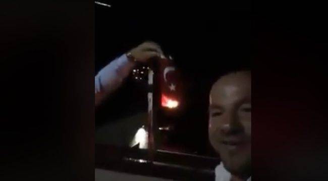 Türk Bayrağını Yakan İki Kişinin İfadesi Alındı