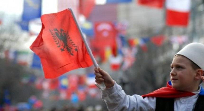 28 Kasım Bayrak Günü,  Tatil İlan Edildi