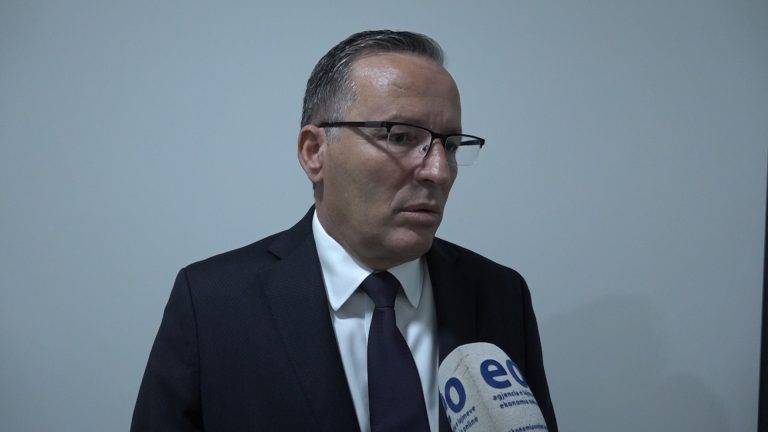Hoti Hükümetini Düşüremiyoruz