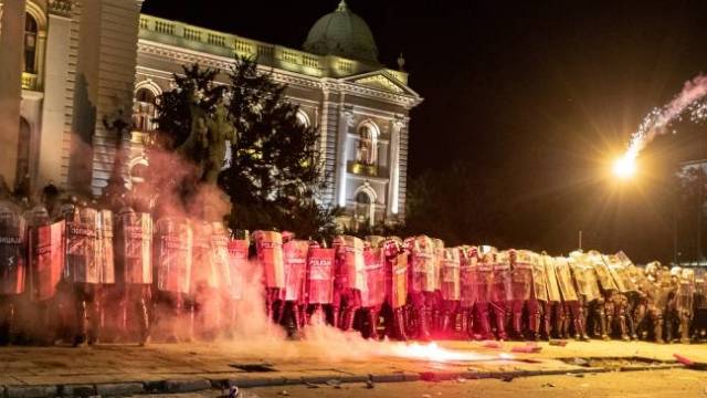 Sırbistan'da gerilim yükseliyor
