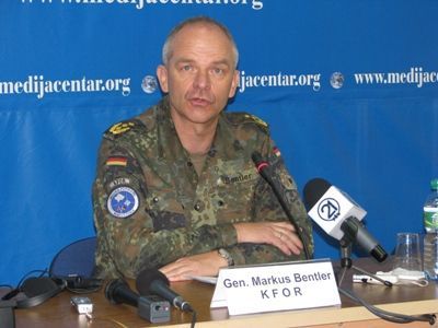 Bentler: Kosova Dışından Tehdit Algılanmıyor