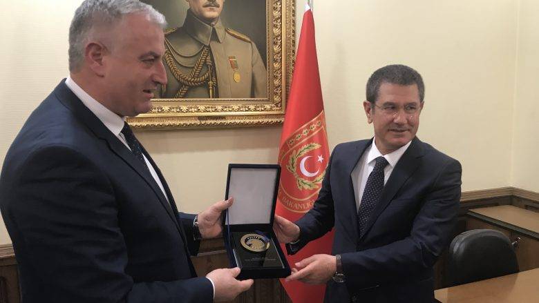 Bakan Berisha’ya Ankara’da Törenli Askeri Karşılama