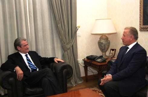 Berisha, Pacolli'yi Kabul Etti
