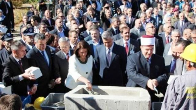 KİB Priştine'de Merkez Camii İnşasını "Unuttu"