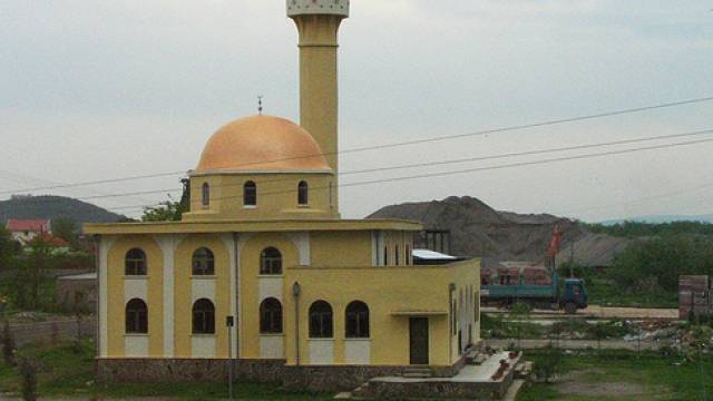 KİB İki Camii ile Telaş İçinde