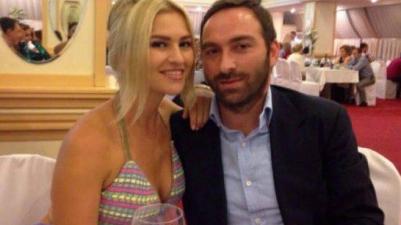 Evlilik Yıldönümünde Bakan Eşine Dayak