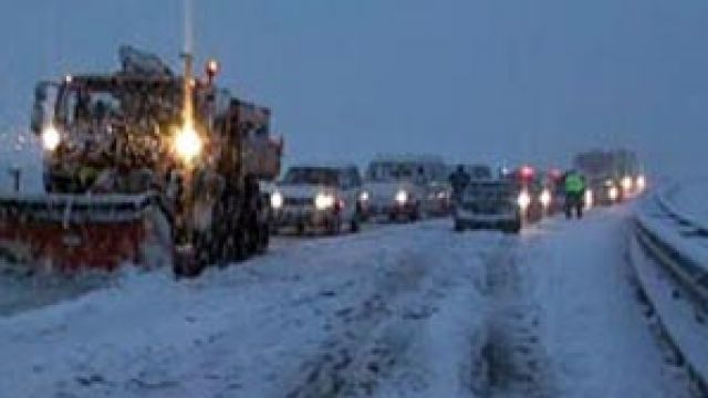İpek-Priştine Yolu Ulaşıma Kapandı