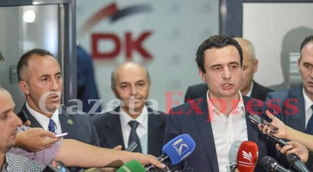 13.00'de Blok-VV Toplantı Yapıyor