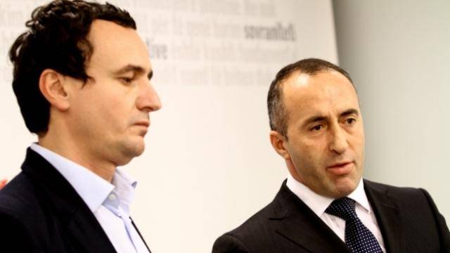 Blok Kurti'yi Sabretmiyor