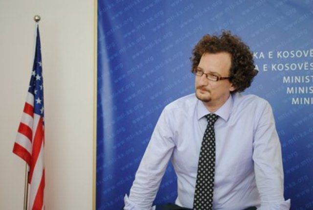 Bernard, Mimoza'yı Değiştirecek