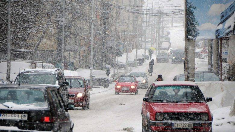 Priştine Bölgesinde 3  Saatte 37 Trafik Kazası