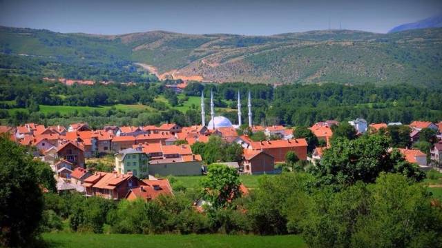 Kosova'nın İlk Dört Minareli Camisi Tamamlandı