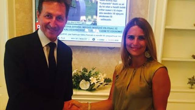 Brieger:  Kosovalılar 2016 yılında Vizesiz Seyahat Edecekler