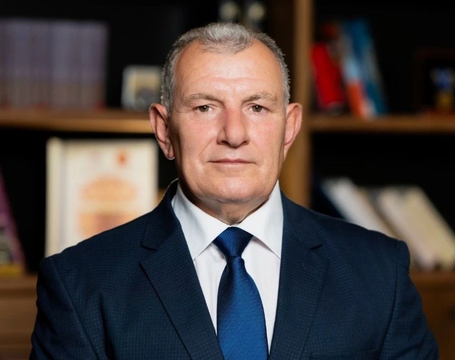 Shukri Buja Lahey'deki Özel Mahkeme Tarafından Davet Edildi