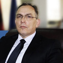 Buja, Öğretmenlere Borcu Olduğunu İtiraf Etti